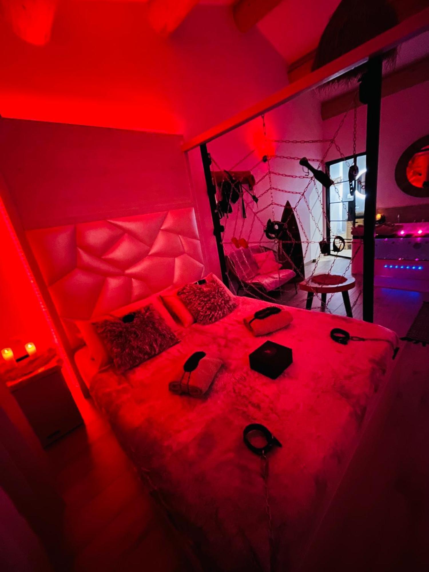 Villa Cocoon - Love Room Cocooning & 50 Nuances キュージュ・レ・パン エクステリア 写真