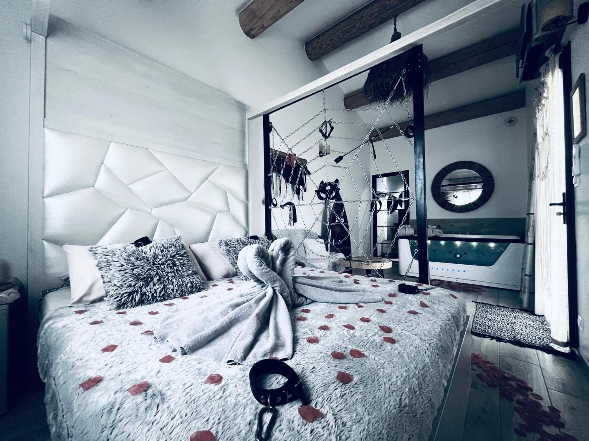 Villa Cocoon - Love Room Cocooning & 50 Nuances キュージュ・レ・パン エクステリア 写真